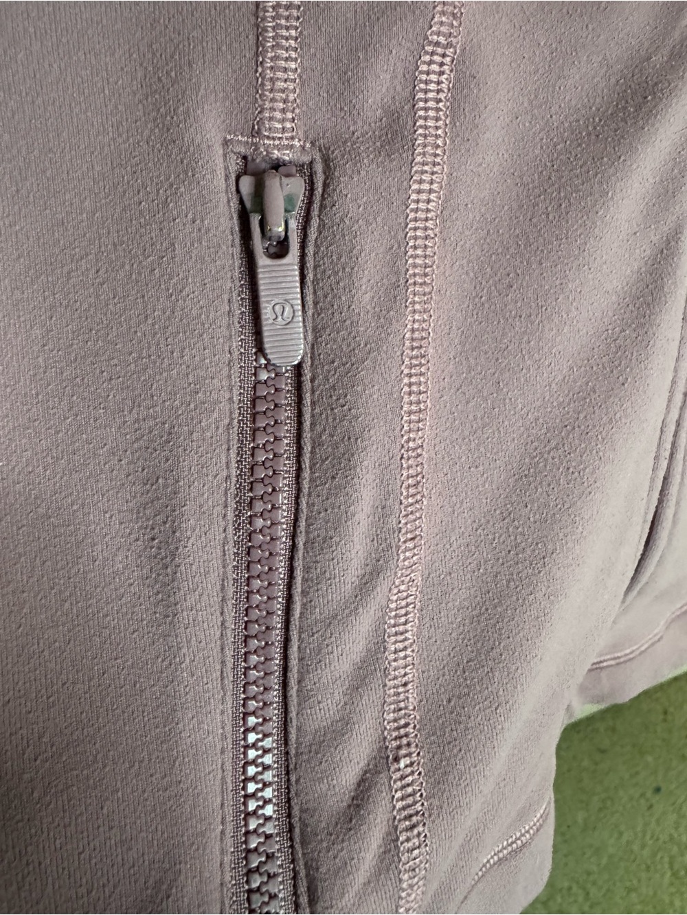 Lululemon Define Jacket Mauve Purple Size 4 Full Zip Yoga Jacket - Picture 3 of 9